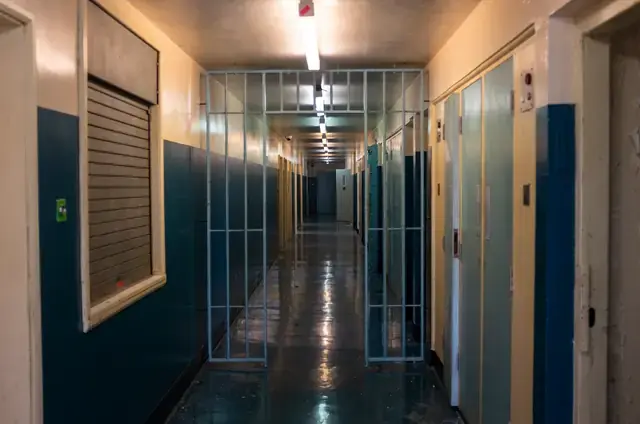 Secure-feel institutional architecture